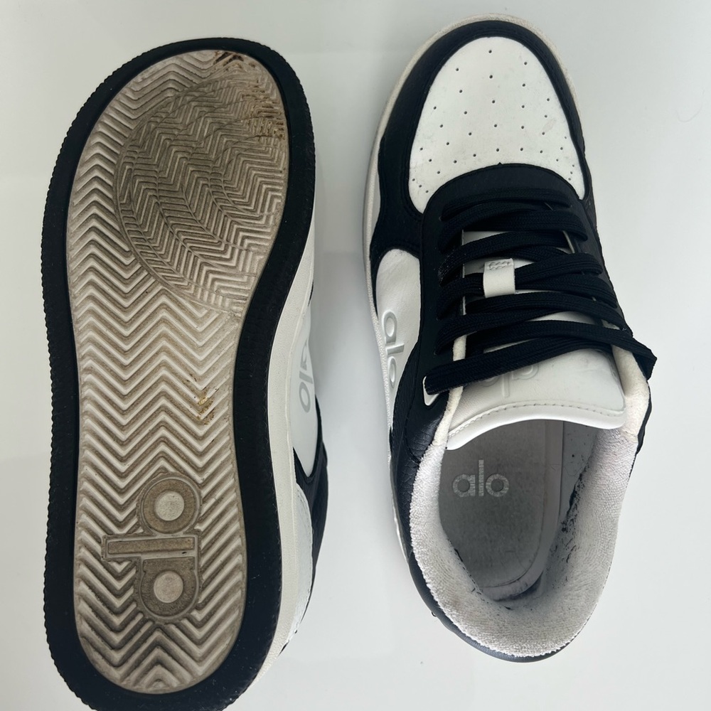 ALO Yoga Black and White Athletic Sneakers - Picture 8 of 9